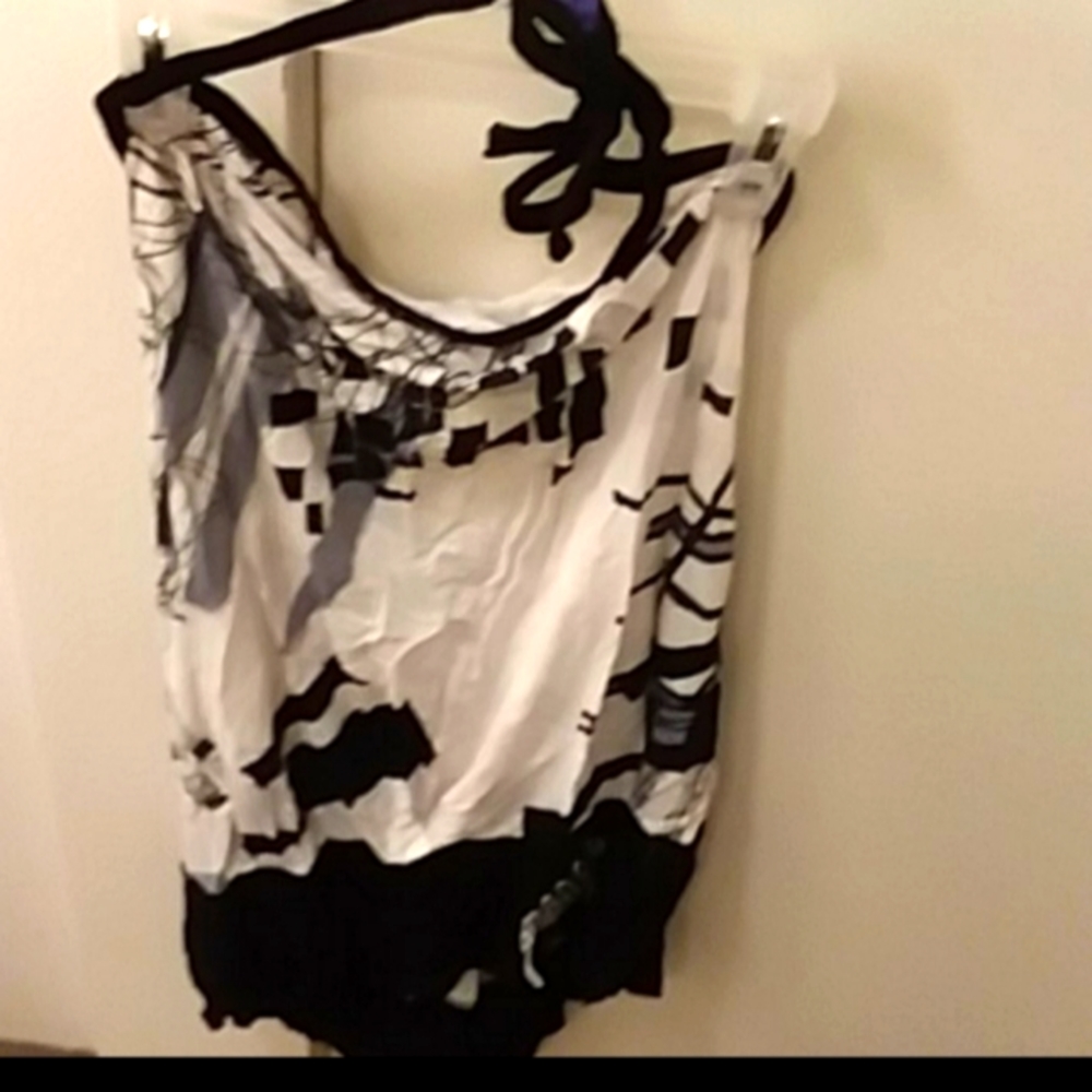 Save The Queen Top In Unique Design And Excellent - image 1